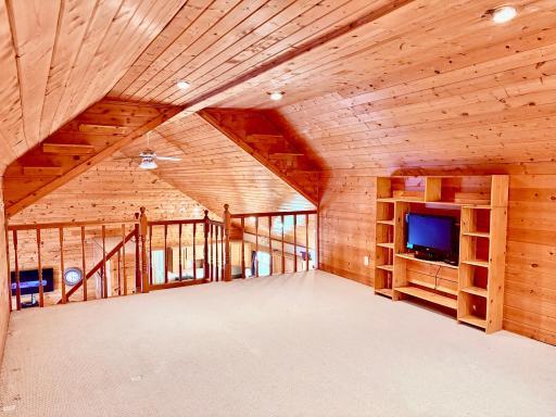 Loft area- could be office or extra bedroom
