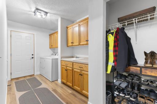 611 Danielson Court, Maple Lake, MN 55358