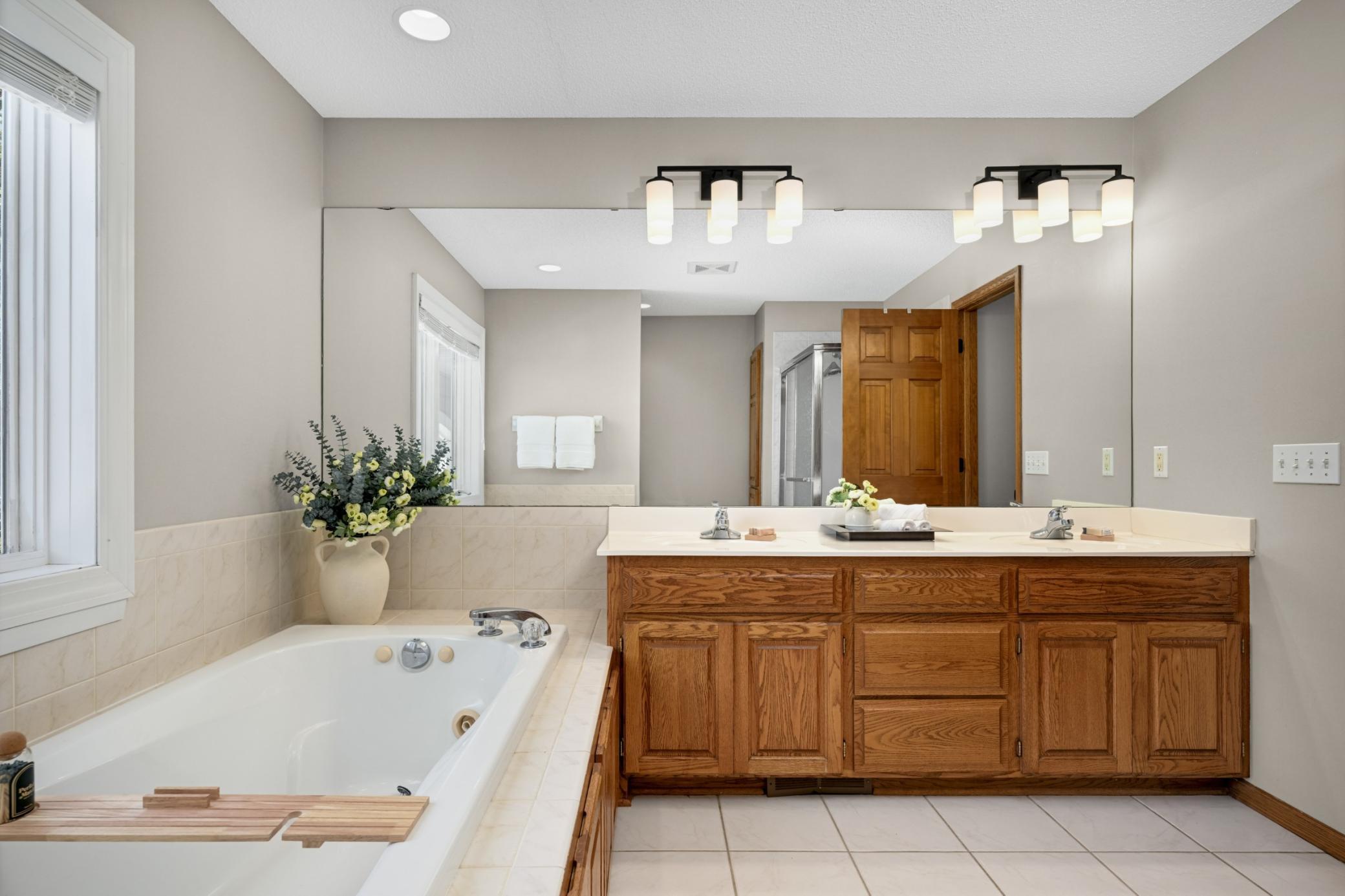 Primary en-suite with walk-in shower