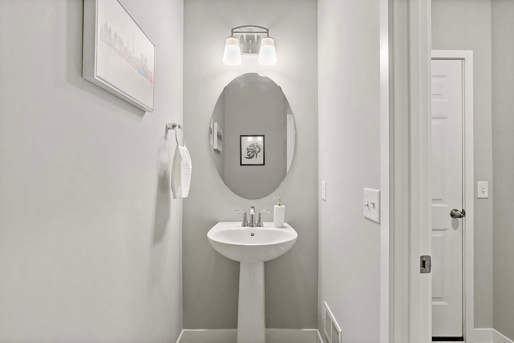Lakeville-mn-glasswort-dr-home-for-sale-powder-room-main-level.jpg