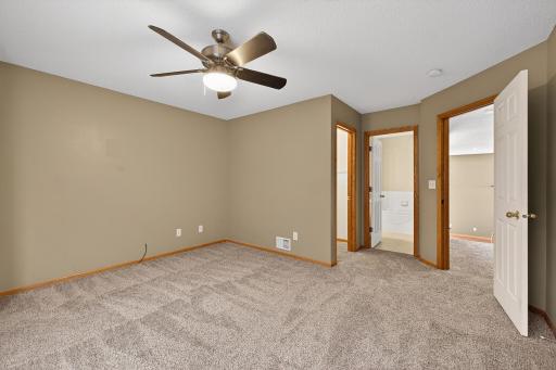 1758 Philipp Drive, Shakopee, MN 55379