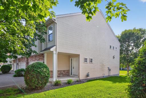 1758 Philipp Drive, Shakopee, MN 55379
