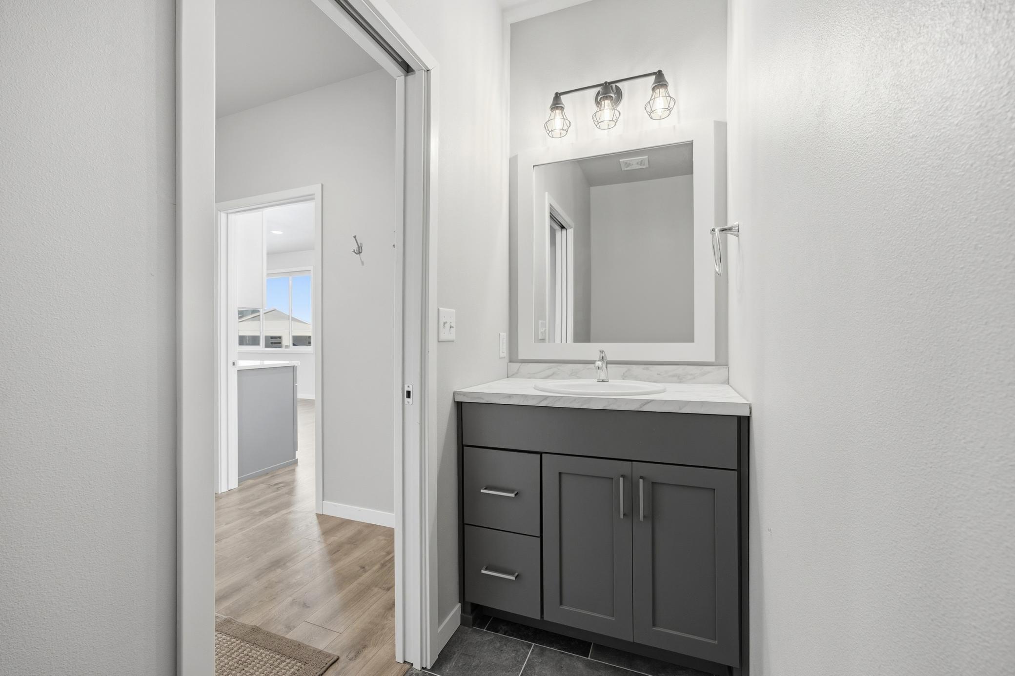 Main Level 1/2 Bath