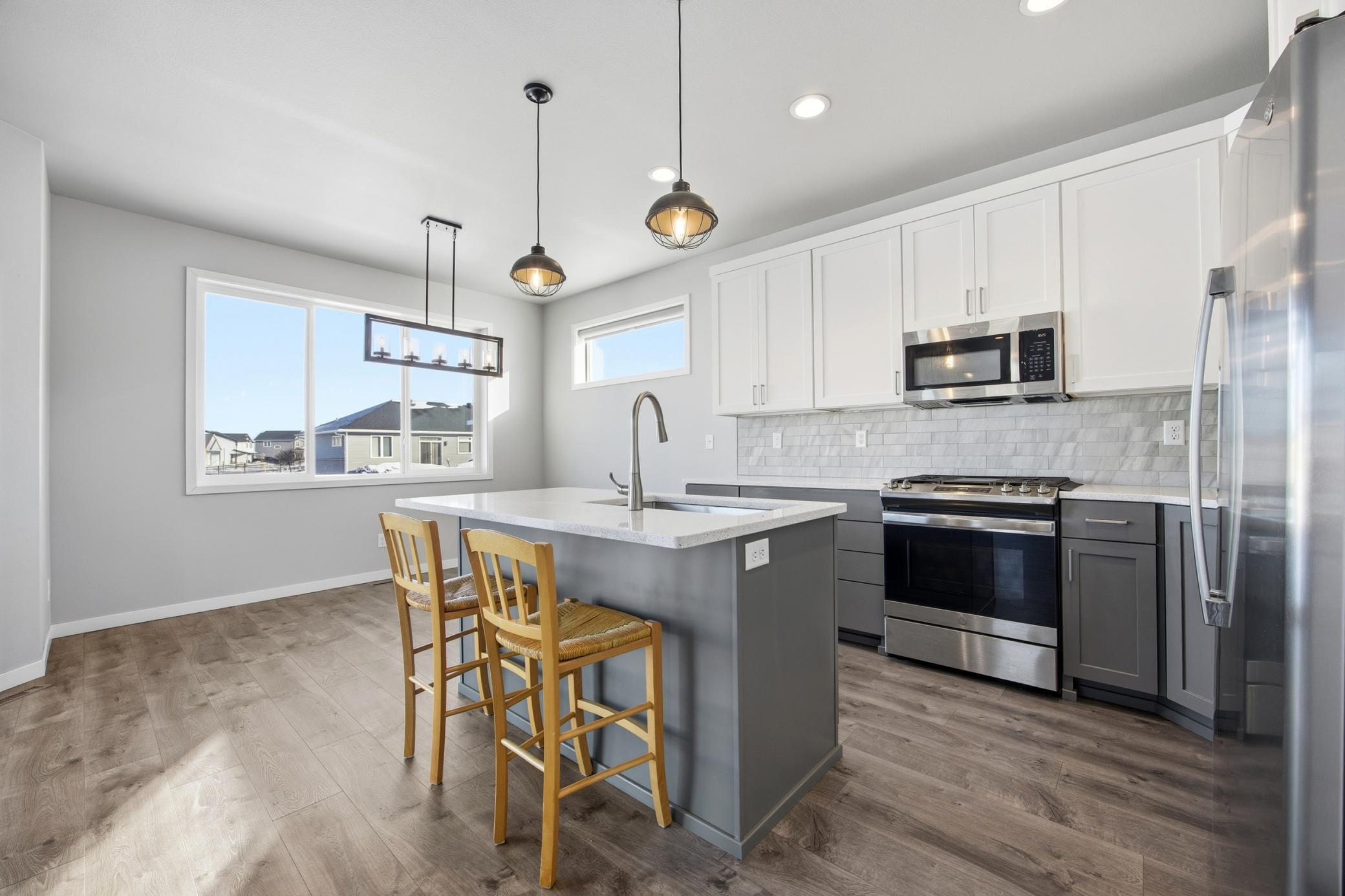 Kitchen (View 3)