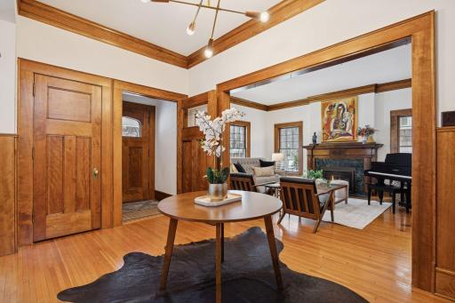 1912 Irving Avenue S, Minneapolis, MN 55403
