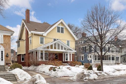 1912 Irving Avenue S, Minneapolis, MN 55403