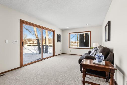 Panoramic lake views from nearly every window