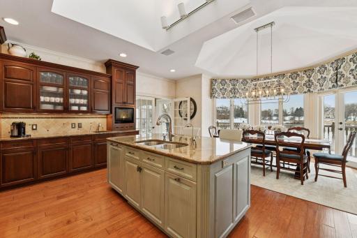 675 Navajo Road W, Hamel, MN 55340
