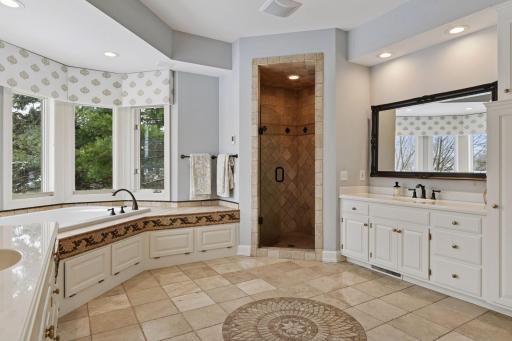 675 Navajo Road W, Hamel, MN 55340