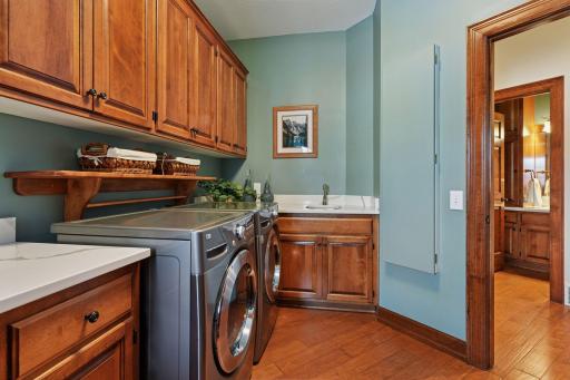 675 Navajo Road W, Hamel, MN 55340