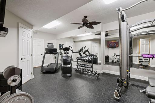 675 Navajo Road W, Hamel, MN 55340