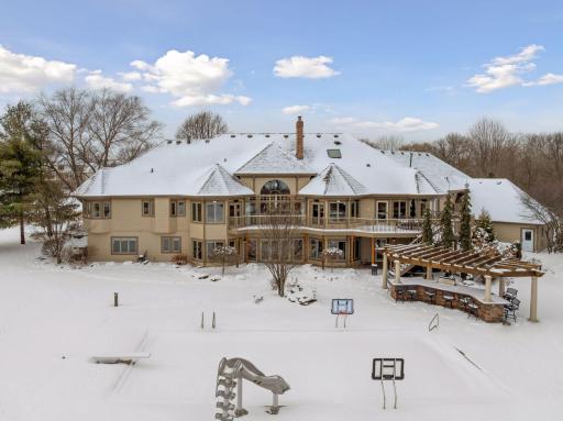 675 Navajo Road W, Hamel, MN 55340