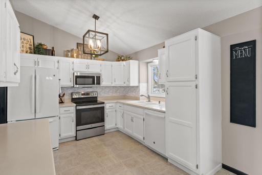 Smart storage, cupboard, and couter space.