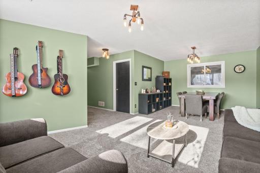 What a great room that can be used in so many ways!