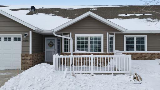 4646 44th Avenue S, B, Fargo, ND 58104