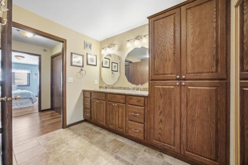 4646 44th Avenue S, B, Fargo, ND 58104