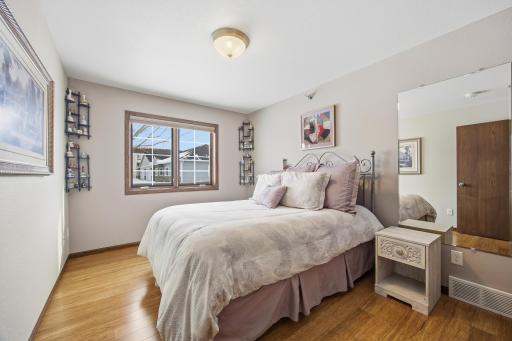 4646 44th Avenue S, B, Fargo, ND 58104