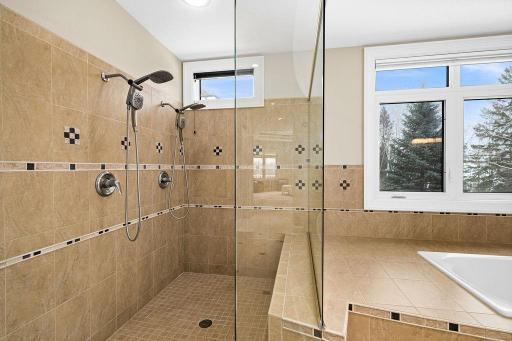 560 Marshall Street, Duluth, MN 55803
