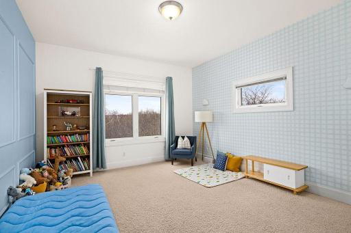 560 Marshall Street, Duluth, MN 55803