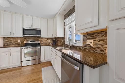 14159 Summit Lane, Waseca, MN 56093