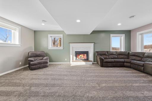 14159 Summit Lane, Waseca, MN 56093