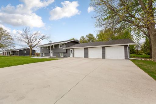 14159 Summit Lane, Waseca, MN 56093