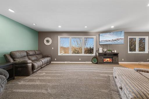 14159 Summit Lane, Waseca, MN 56093