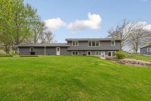14159 Summit Lane, Waseca, MN 56093
