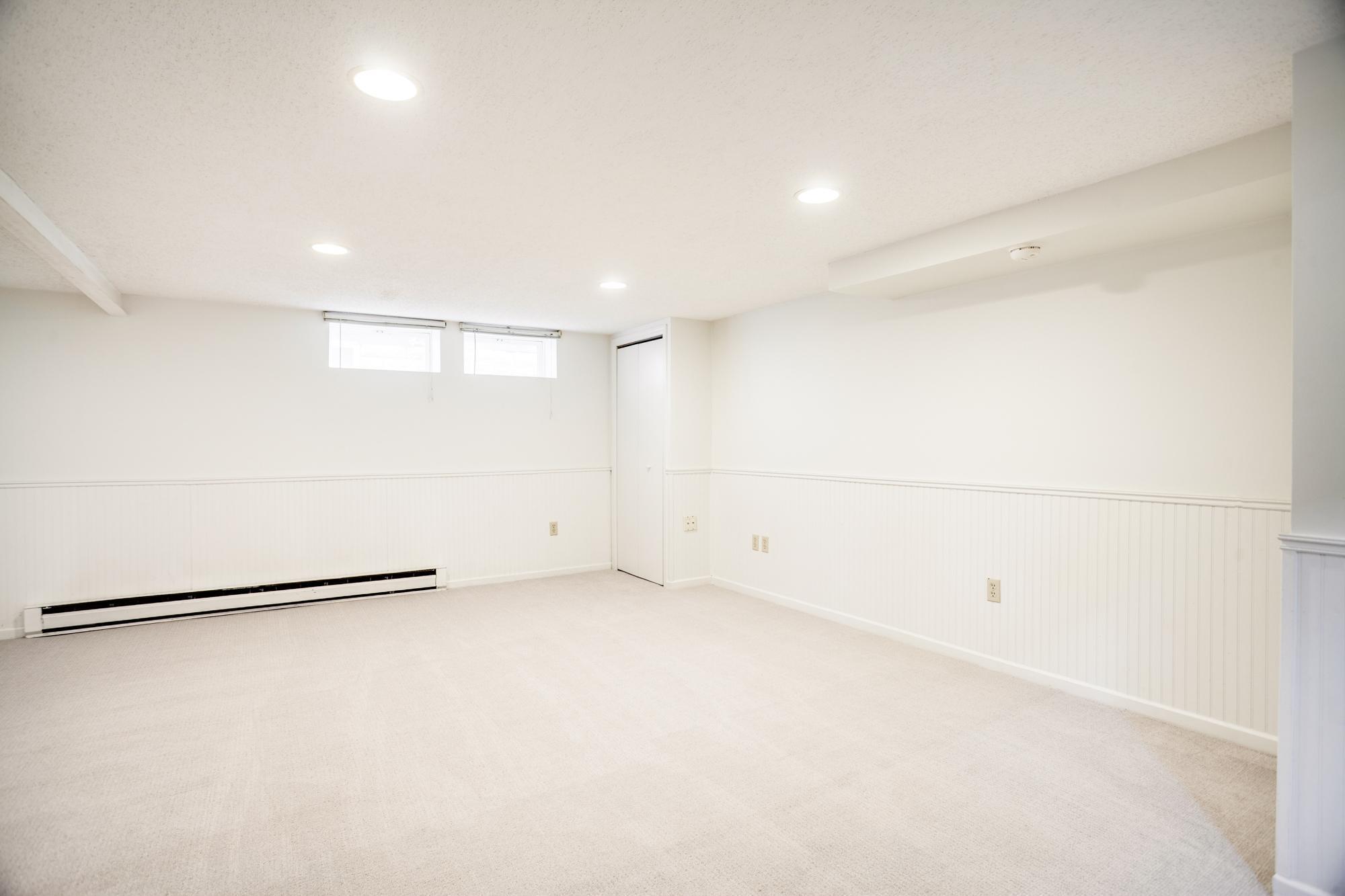 On the lower level, you 'll find a spacious family room, 1/4 bath, laundry and storage