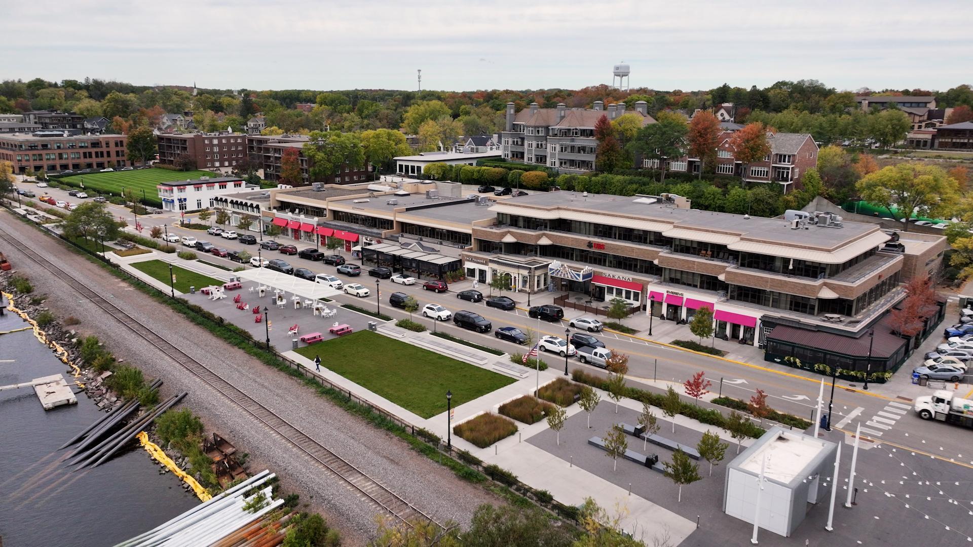 Downtown Wayzata 3.jpg