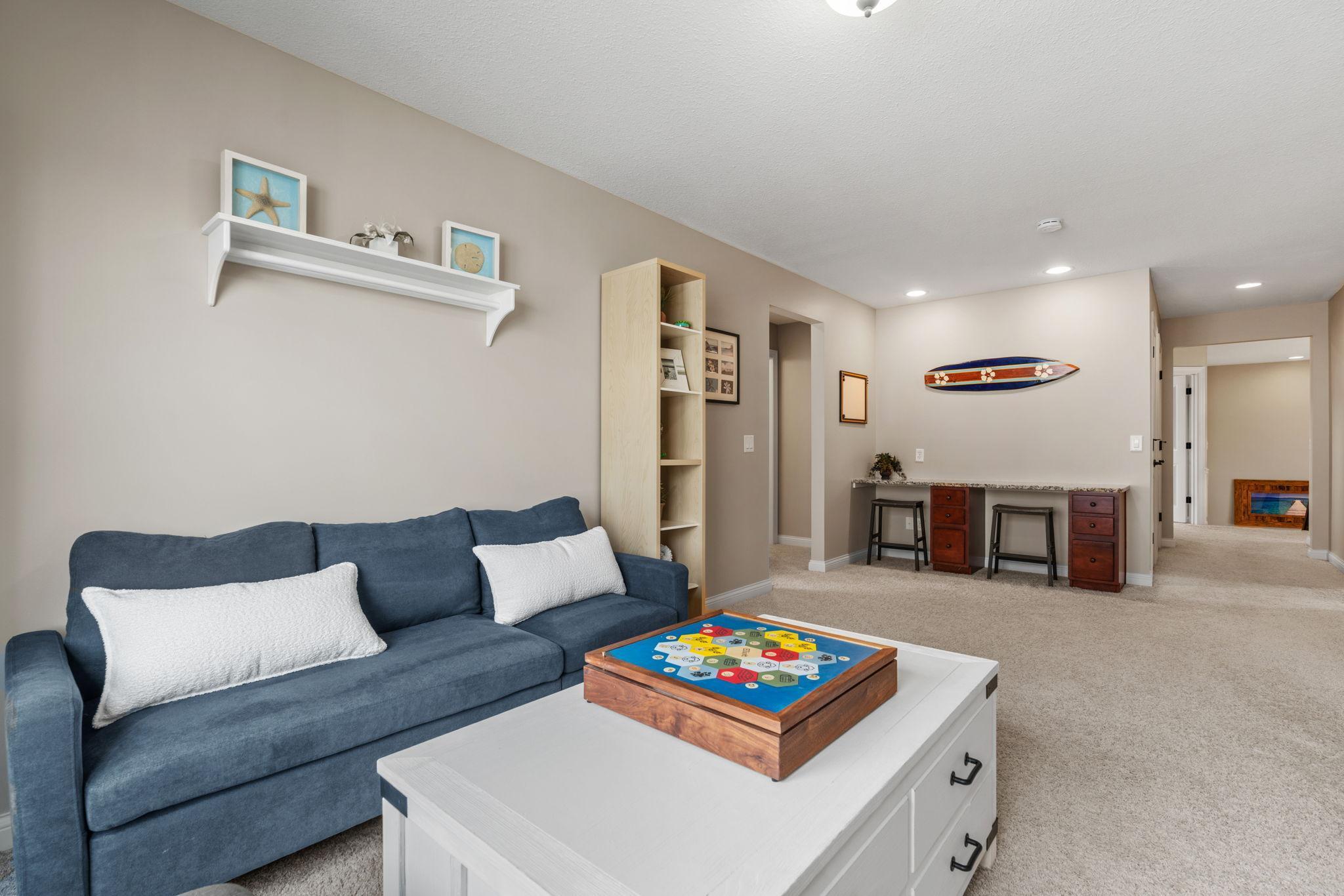 Oversized LOFT w/ desk nook
