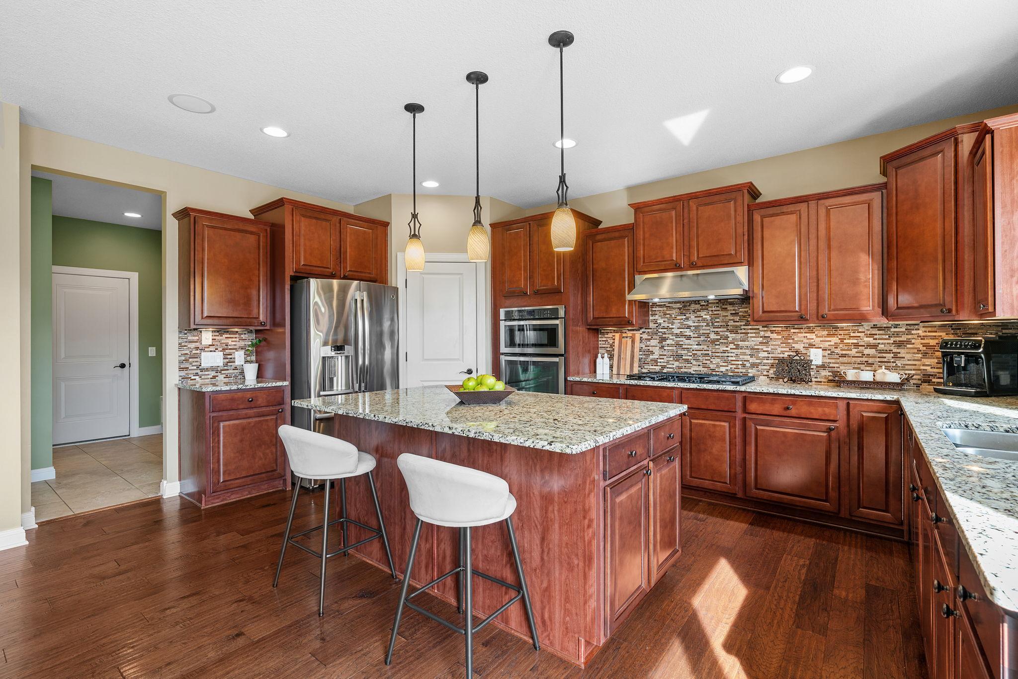 63-web-or-mls-14905 59th Ave N-63.jpg