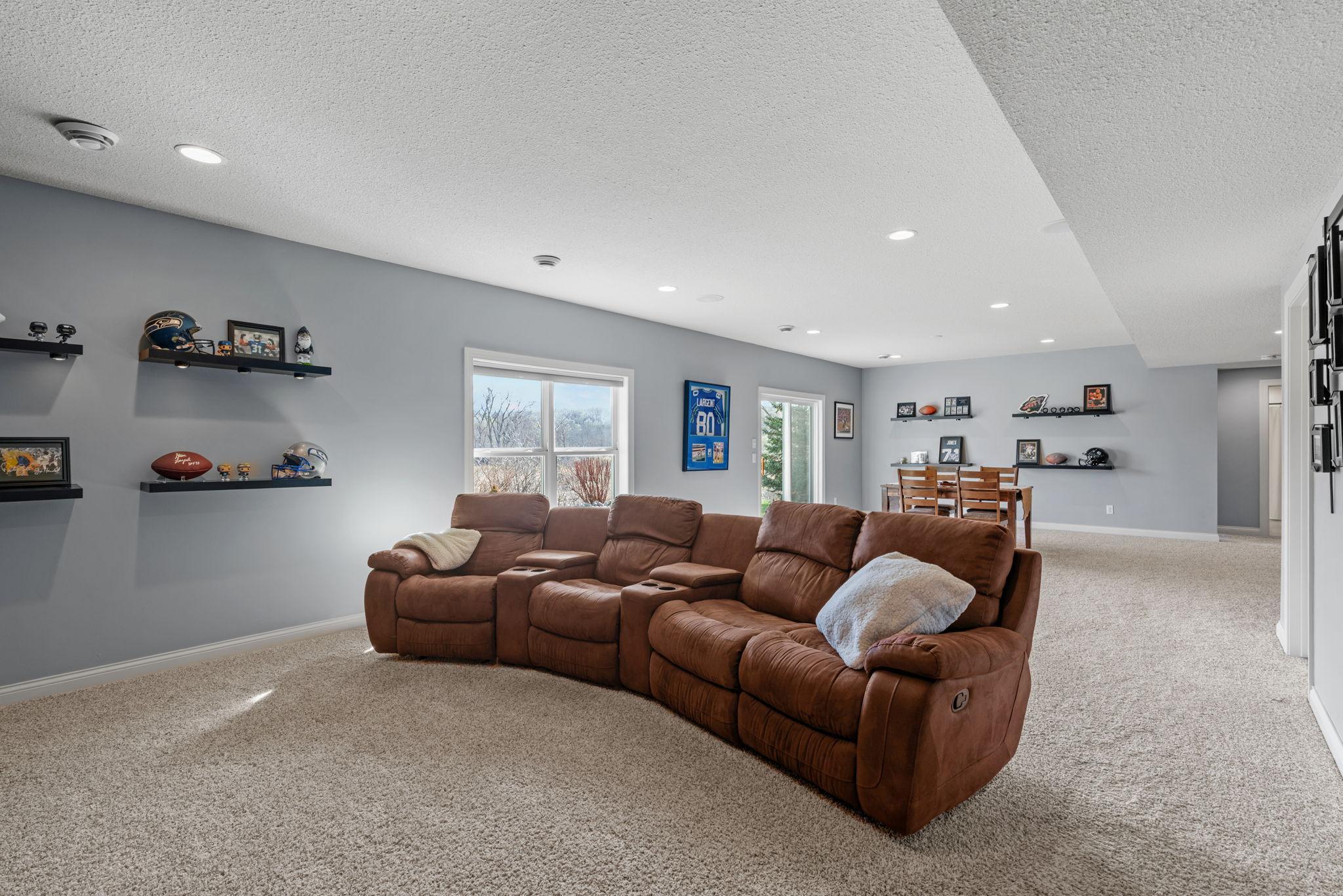 110-web-or-mls-14905 59th Ave N-110.jpg