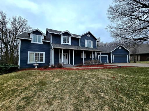 2237 Chelmsford Lane, Saint Cloud, MN 56301