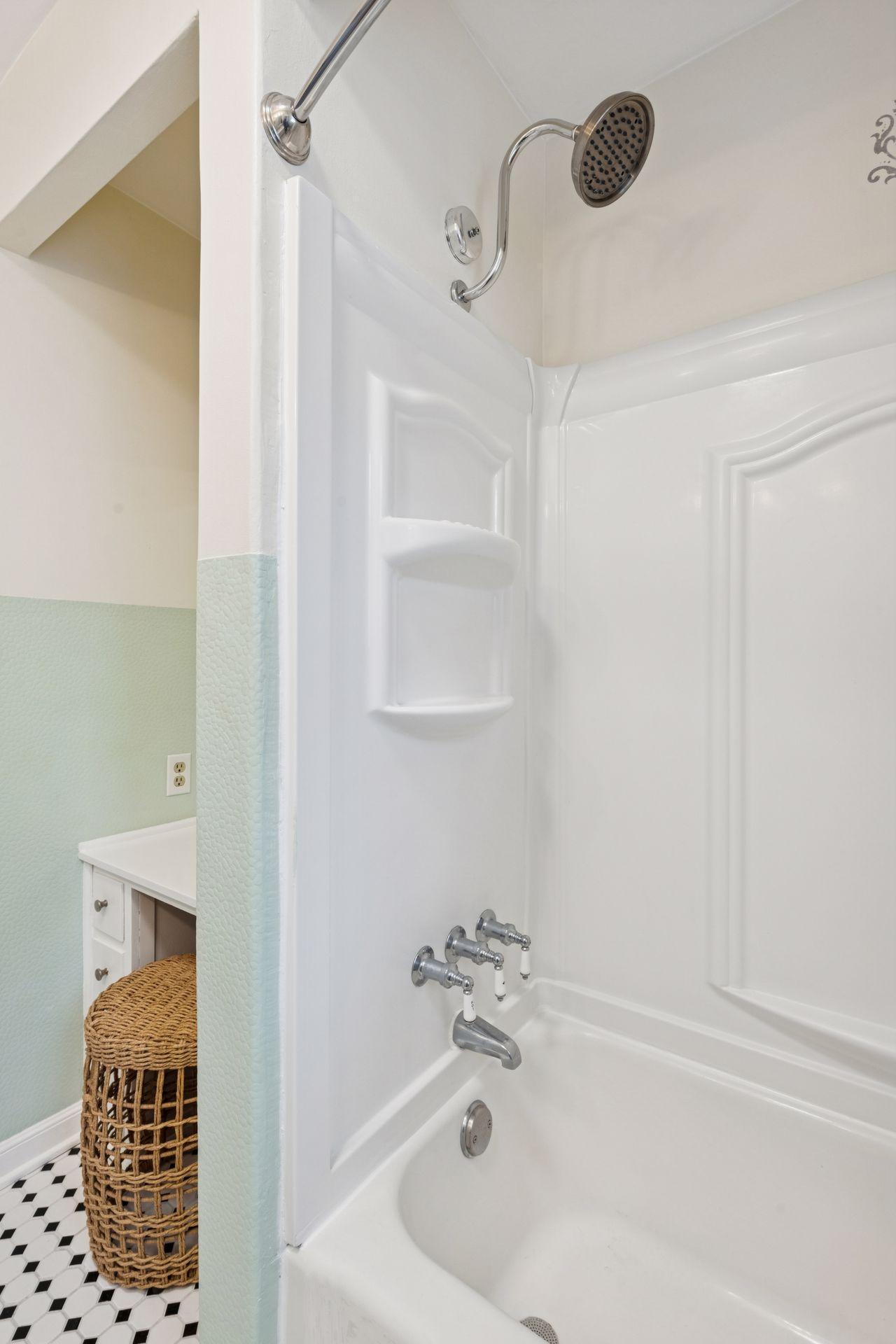 200 East 2nd Street - Spacecrafting - 0022.jpg