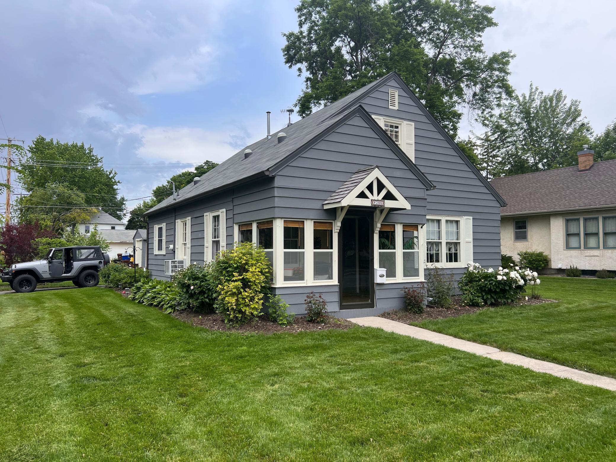 200 E. 2nd Summer pic.jpg