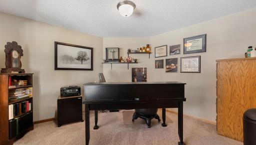Create a relaxing work environment, additional guest space or a den.