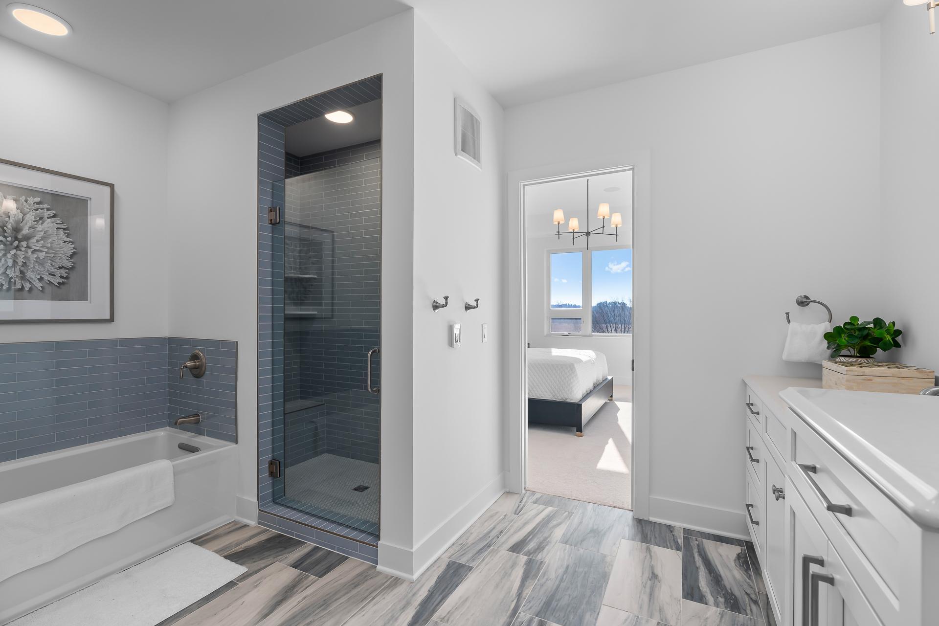1 Hill Farm Rd #300, North Oaks MN