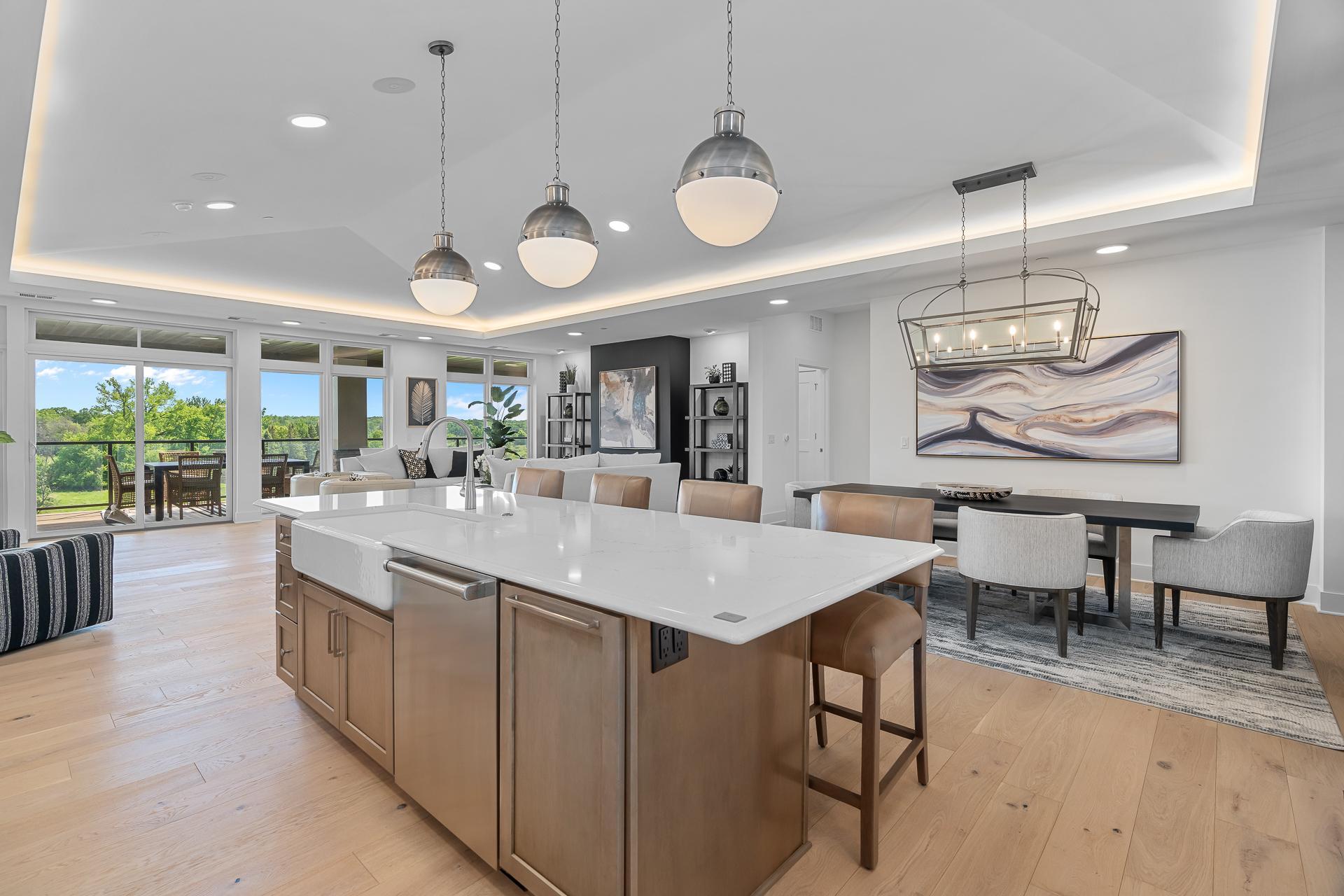 1 Hill Farm Rd #300, North Oaks MN
