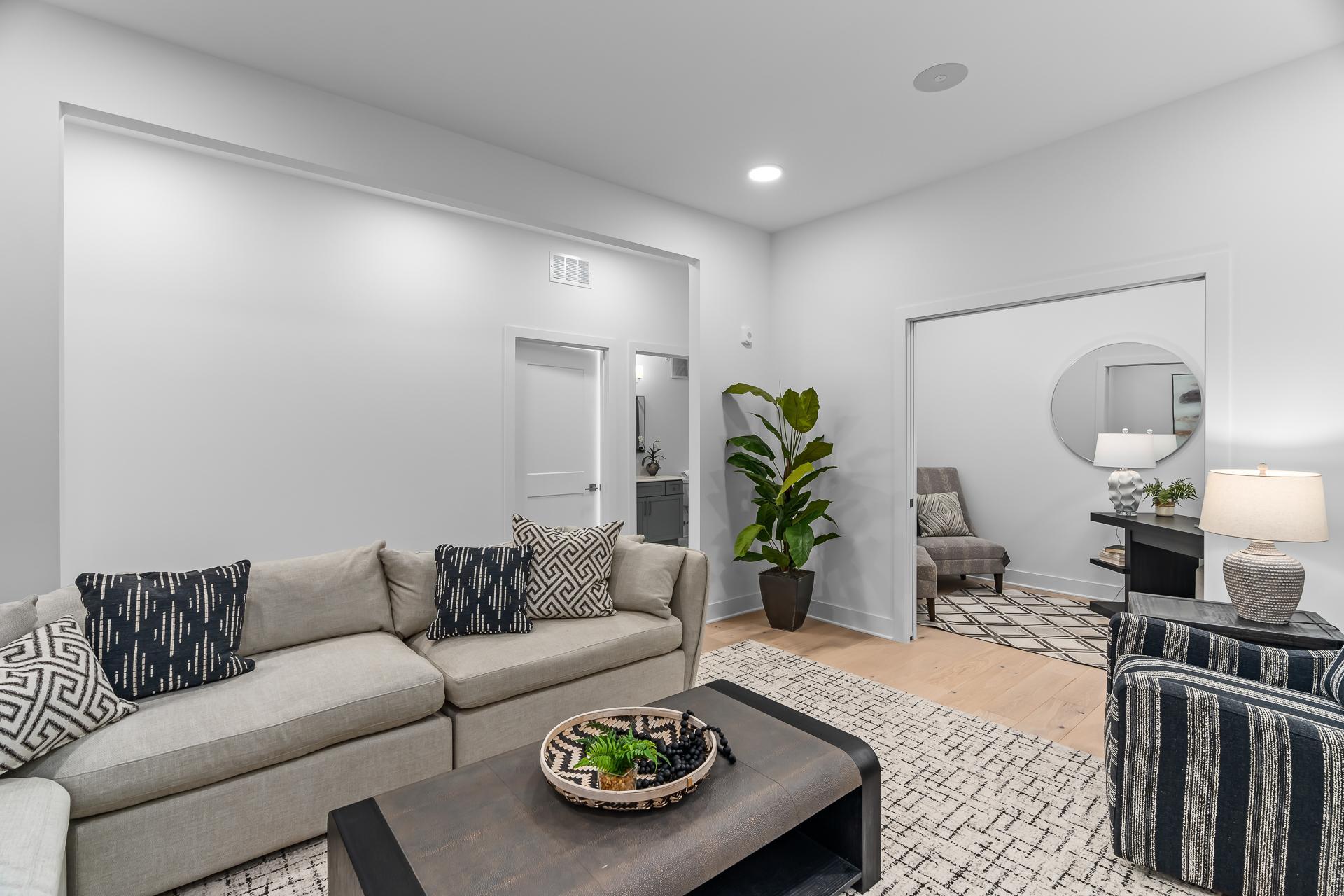 1 Hill Farm Rd #300, North Oaks MN