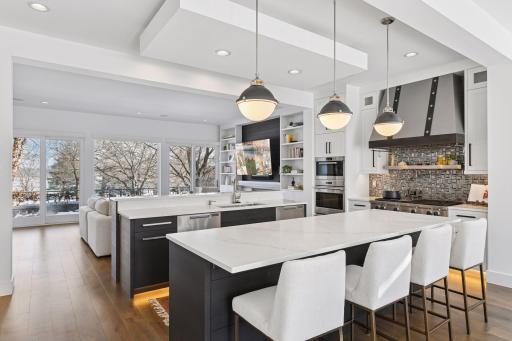 Eat up bar with space enough for 4 good sized chairs