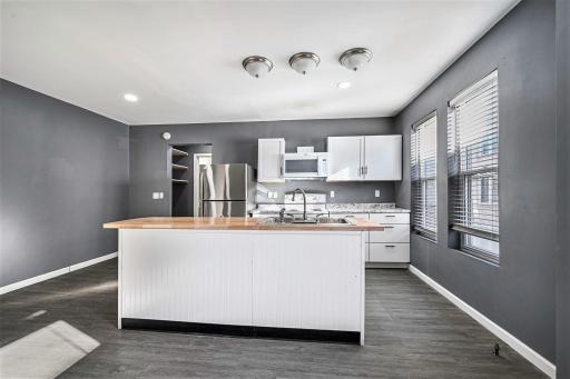 1920 3rd Avenue S, Minneapolis, MN 55404