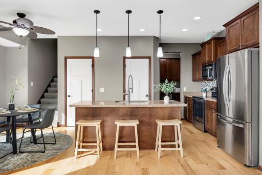 20508 Hartford Way, Lakeville, MN 55044