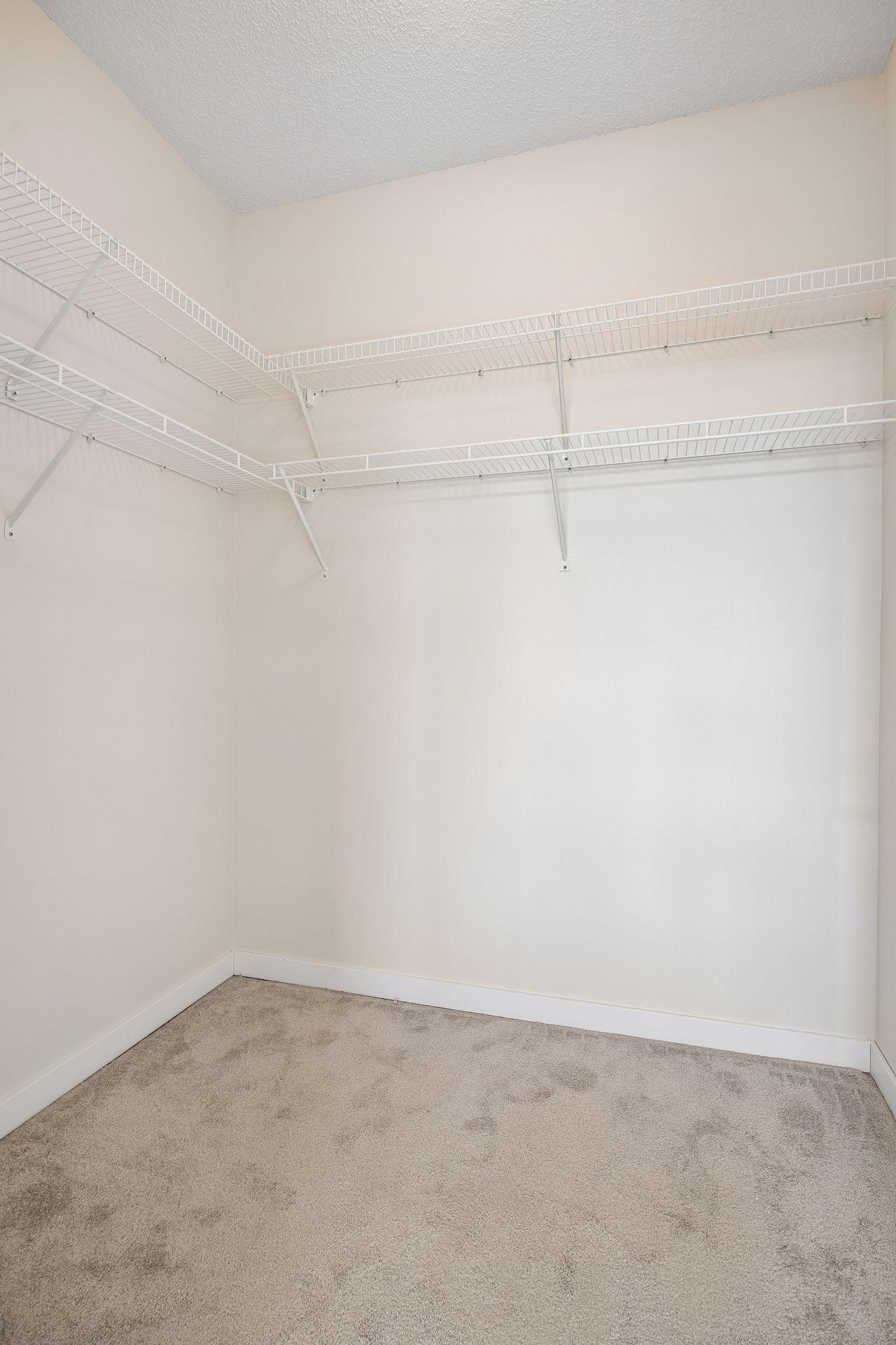 619 Southeast 8th Street - Spacecrafting - 0026.jpg