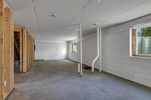 lower level bed and bath