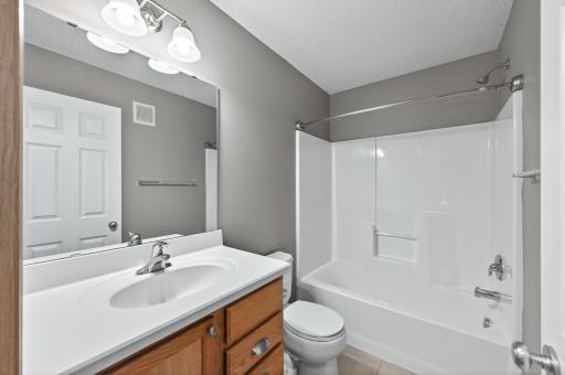 4735 Victor Path, 6, Hugo, MN 55038