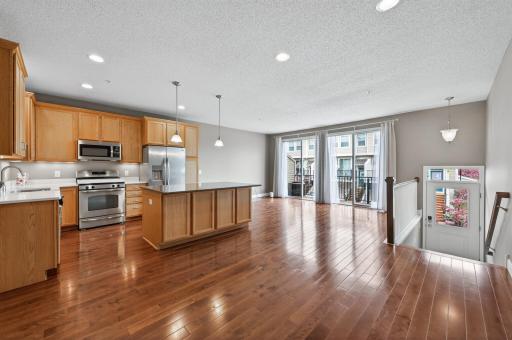 4735 Victor Path, 6, Hugo, MN 55038