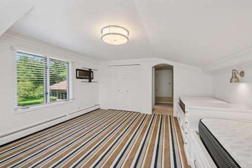 Bedroom - ensuite upstairs