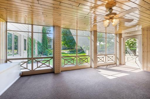 Screen porch in lower level - walks out from family room - 0060.jpg