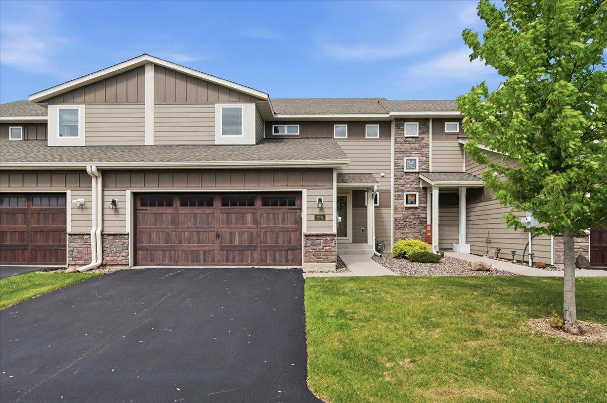 Welcome to 10786 Retreat Ln!